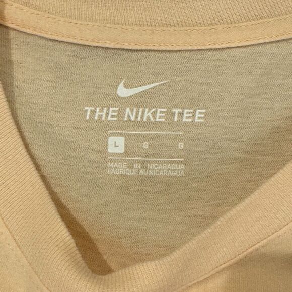 Men’s Nike Graphic T-Shirt Short Sleeve Peach Orange Size Large Swoosh Life - Picture 3 of 5